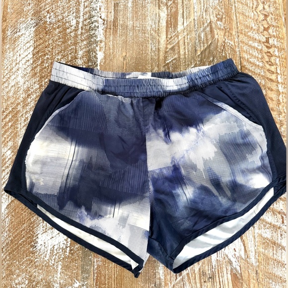 Under Armour Athletic Shorts - Picture 1 of 4